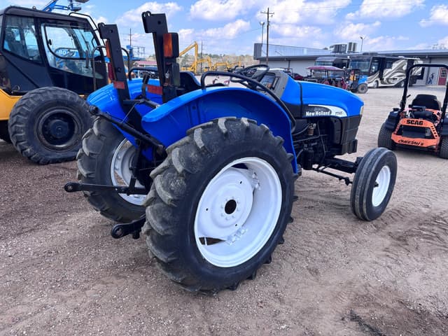 Image of New Holland TT45A equipment image 2