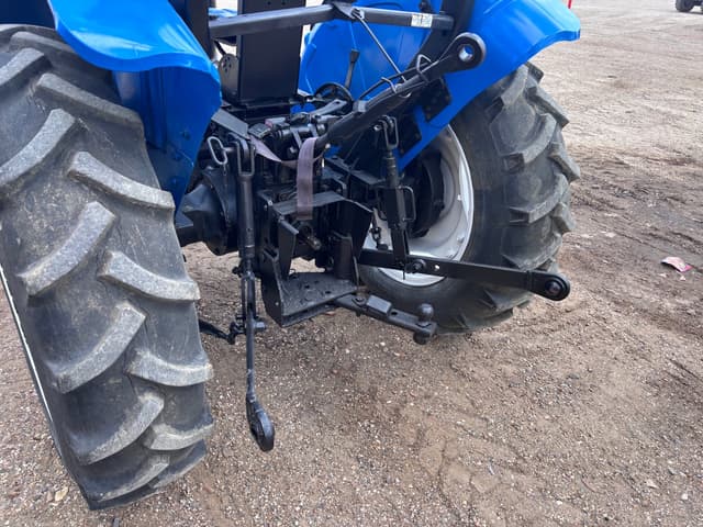 Image of New Holland TT45A equipment image 4