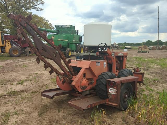 Image of Ditch Witch J20 equipment image 3