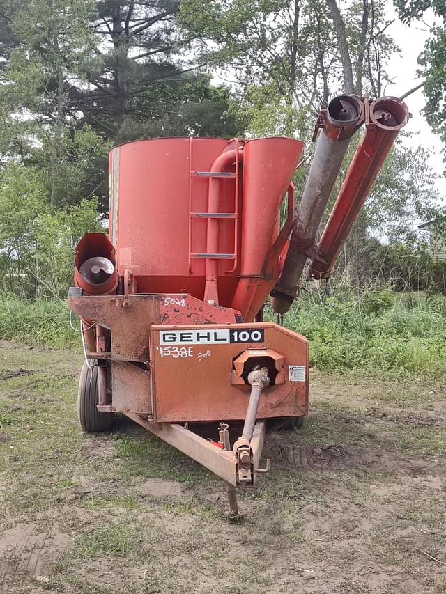 Image of Gehl 100 equipment image 1