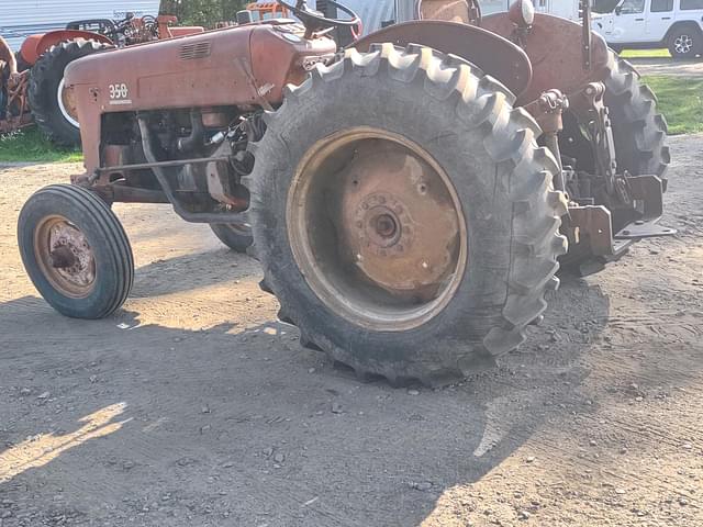 Image of International Harvester 350 equipment image 3