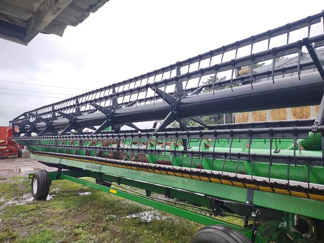 Image of John Deere 635F equipment image 4