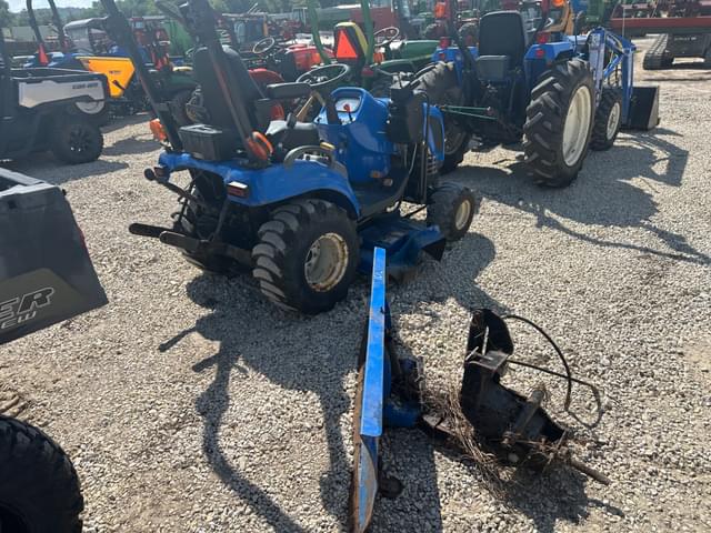 Image of New Holland T1010 equipment image 1