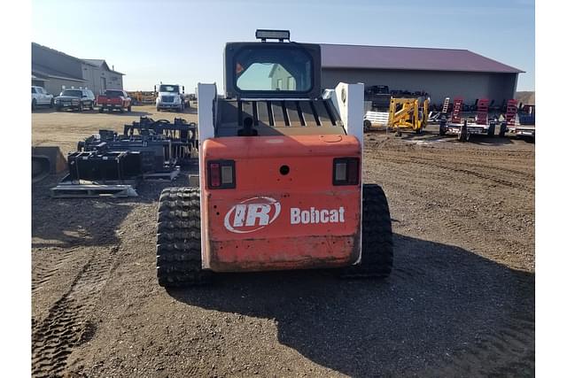 Image of Bobcat T200 equipment image 2