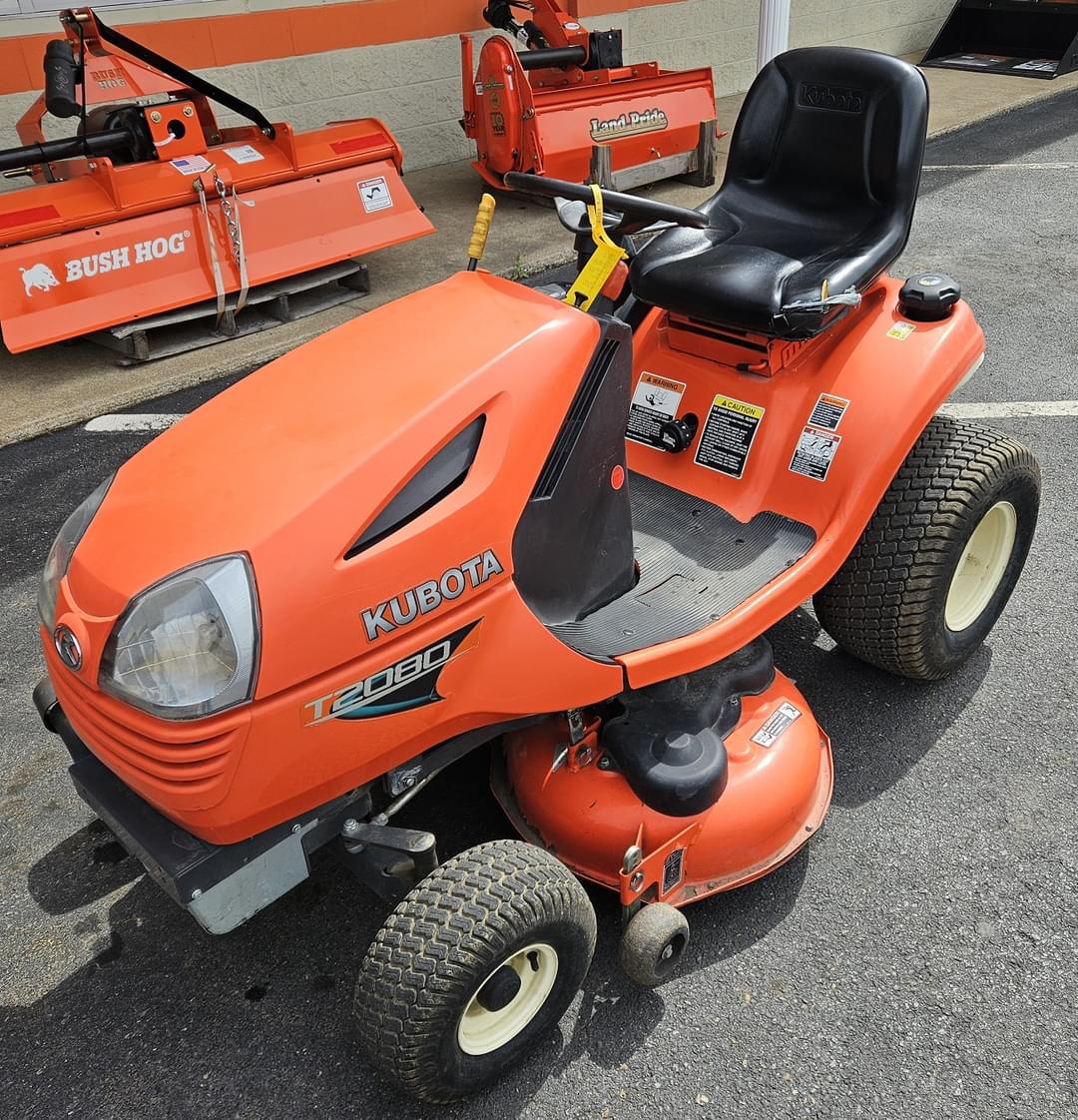 Image of Kubota T2080 Image 0