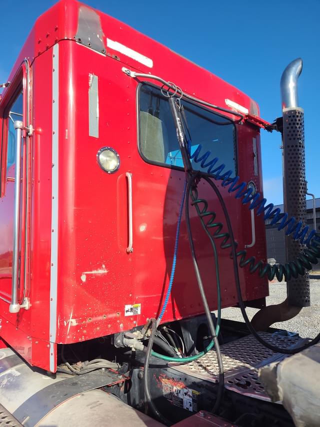 Image of Kenworth T800 equipment image 4