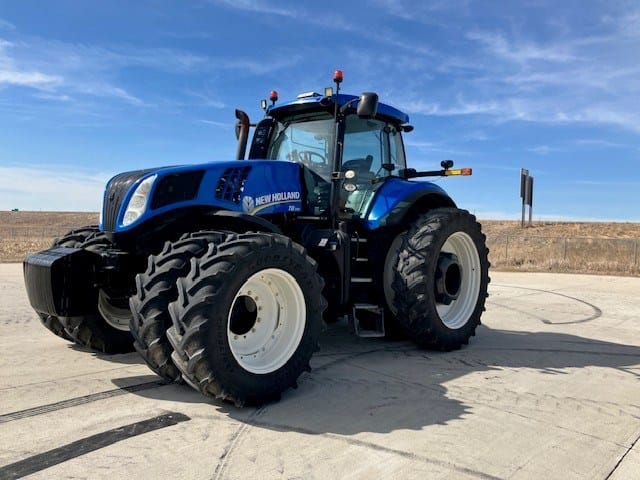 2013 New Holland T8.390 Equipment Image0
