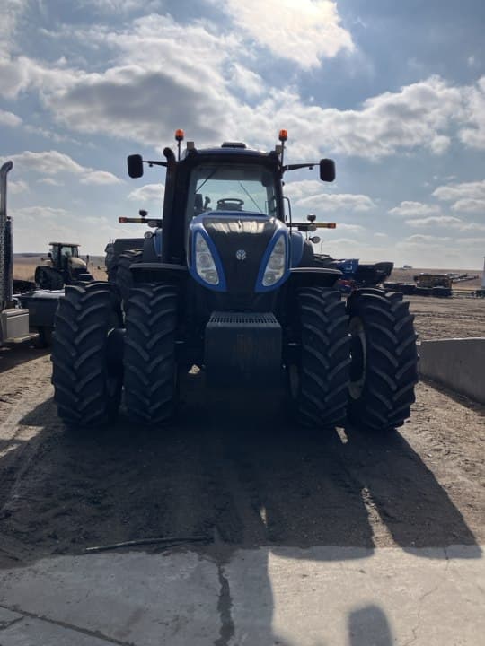 Image of New Holland T8.390 equipment image 1