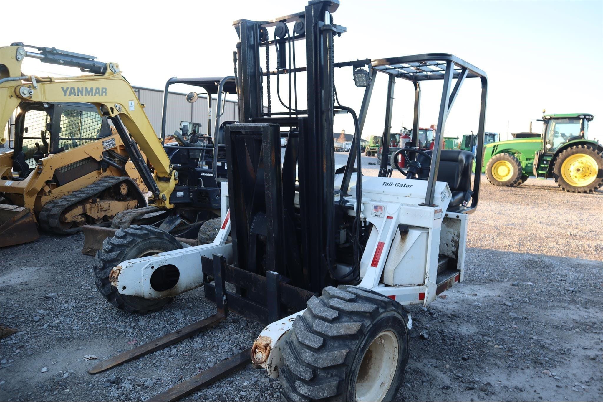 Tail-Gator 5000AWD Equipment Image0