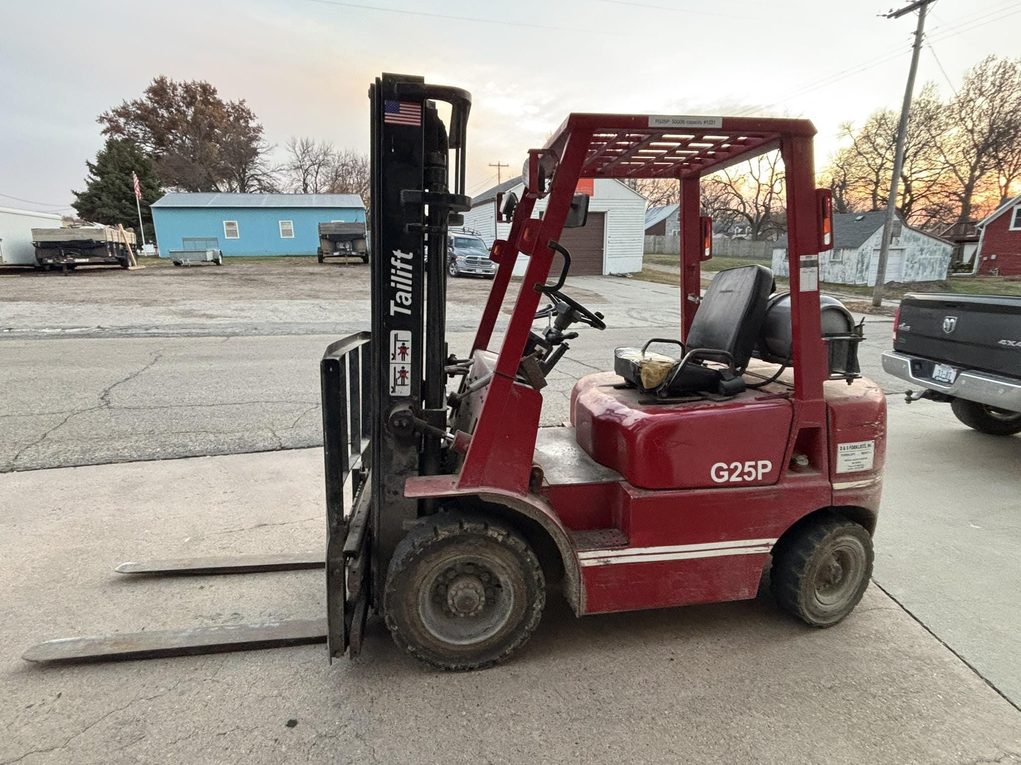 Tailift FG25P-GML Equipment Image0