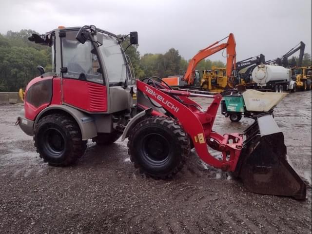Image of Takeuchi TW60 equipment image 2