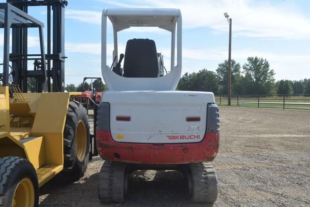 Image of Takeuchi TB228 equipment image 2