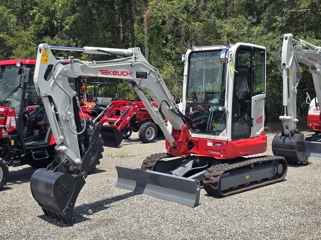 Image of Takeuchi TB335R Primary image