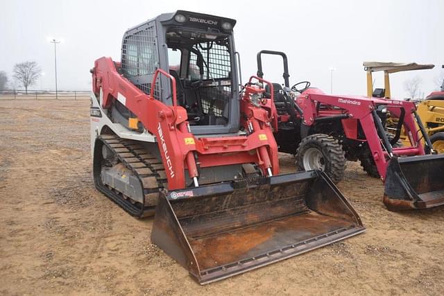 Image of Takeuchi TL10V2 equipment image 3