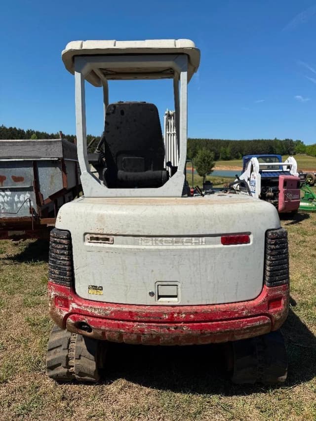 Image of Takeuchi 135 equipment image 3