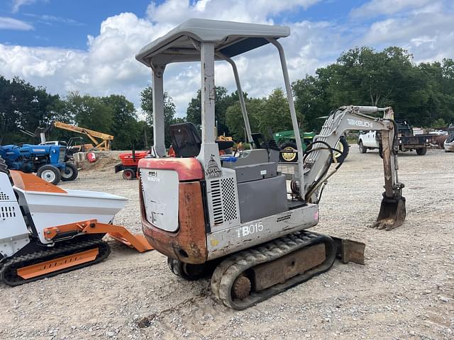 Image of Takeuchi TB015 equipment image 3