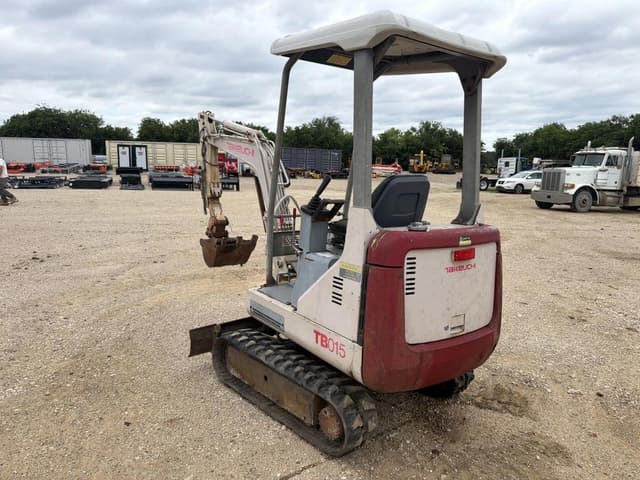 Image of Takeuchi TB015 equipment image 2
