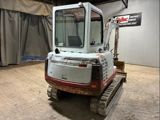 Image of Takeuchi TB035 equipment image 3