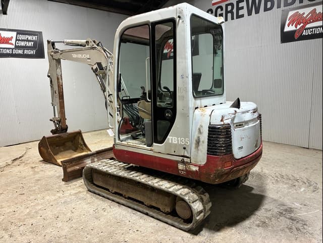 Image of Takeuchi TB035 equipment image 2