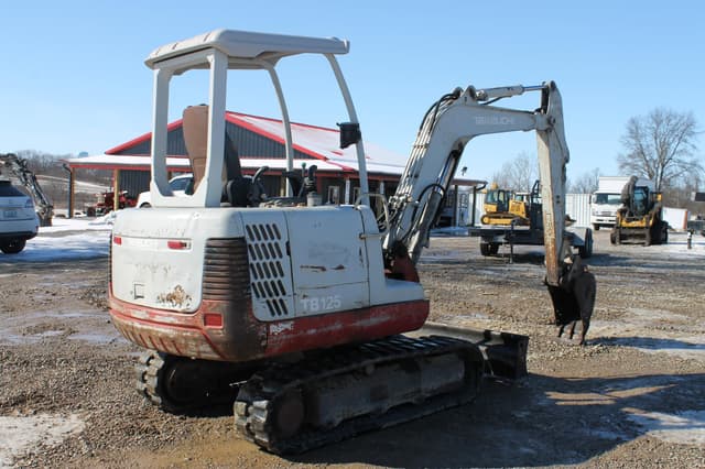 Image of Takeuchi TB125 equipment image 4