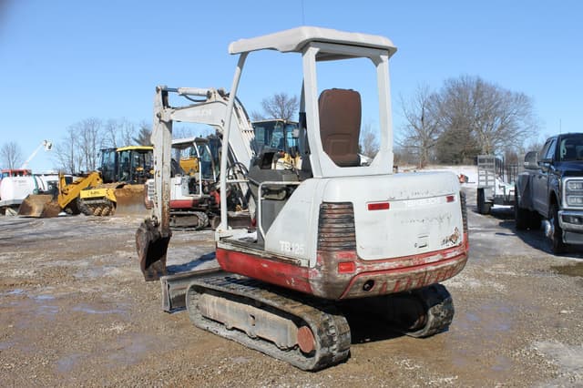 Image of Takeuchi TB125 equipment image 2