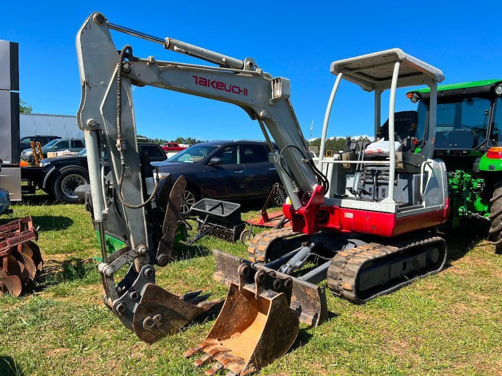 Main image Takeuchi TB125