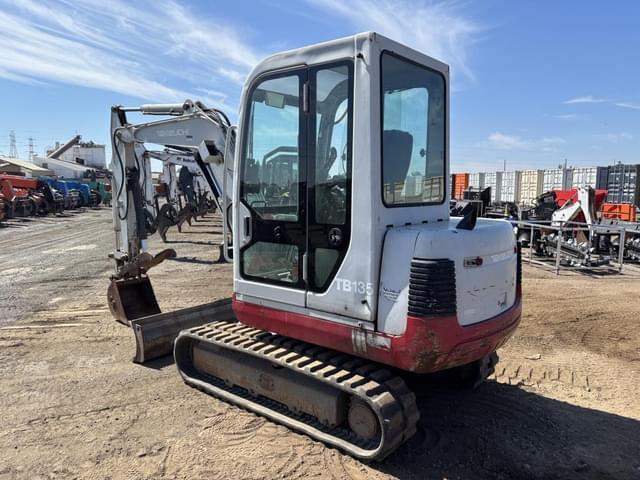 Image of Takeuchi TB135 equipment image 3