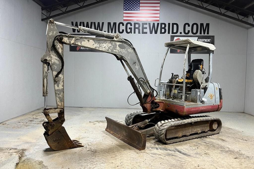 Main image Takeuchi TB135
