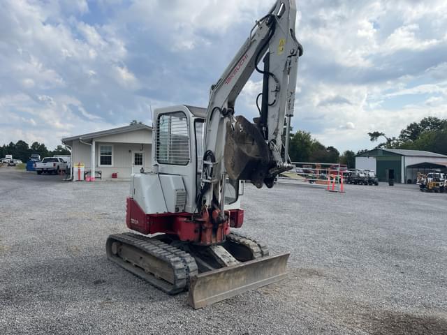 Image of Takeuchi TB138FR equipment image 2