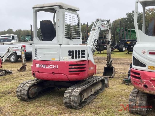 Image of Takeuchi TB138FR equipment image 3