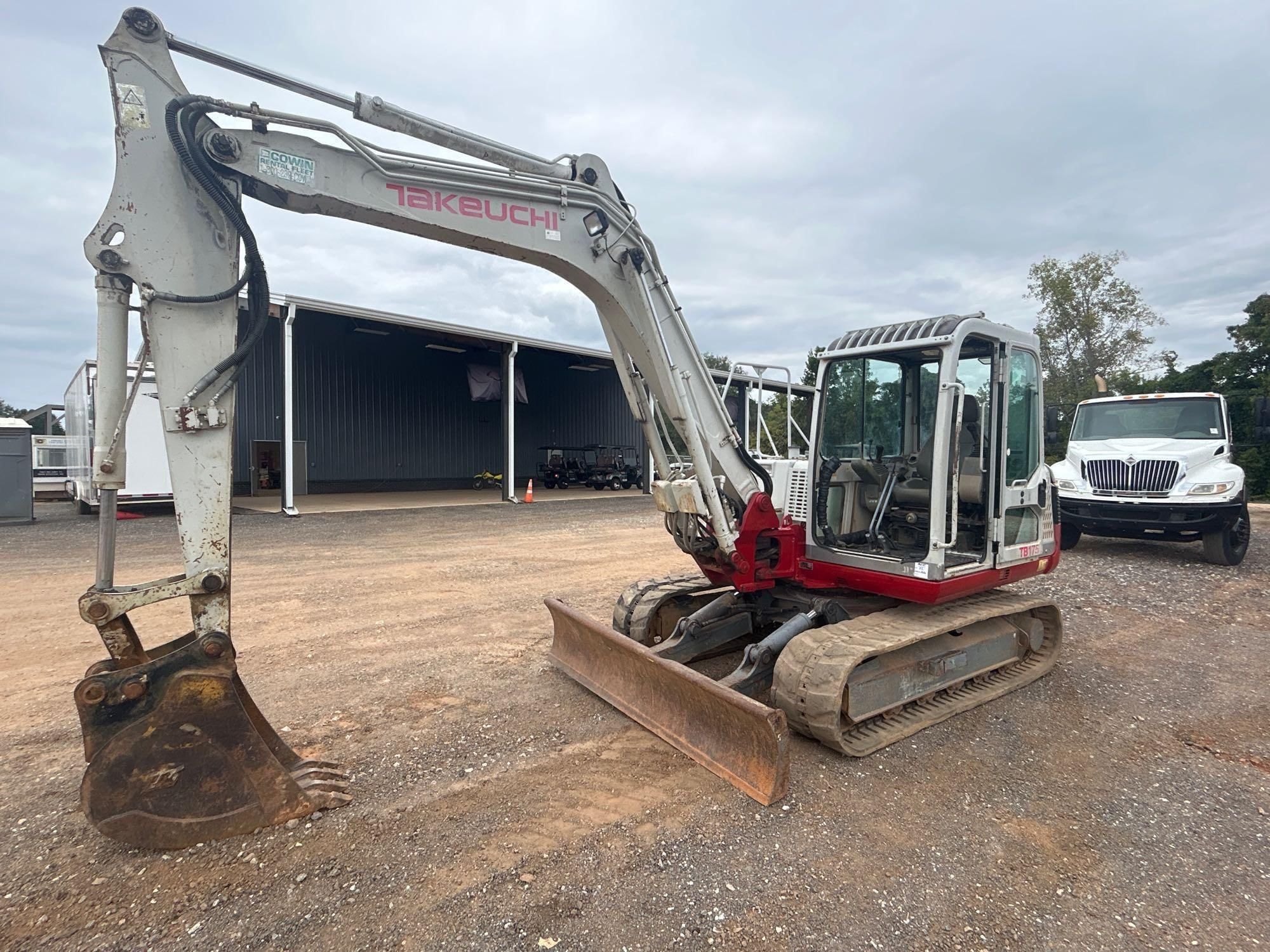 Takeuchi TB175 Equipment Image0