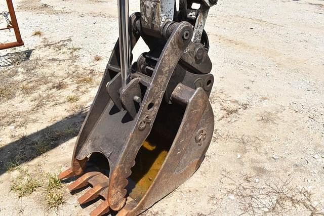 Image of Takeuchi TB175 equipment image 4