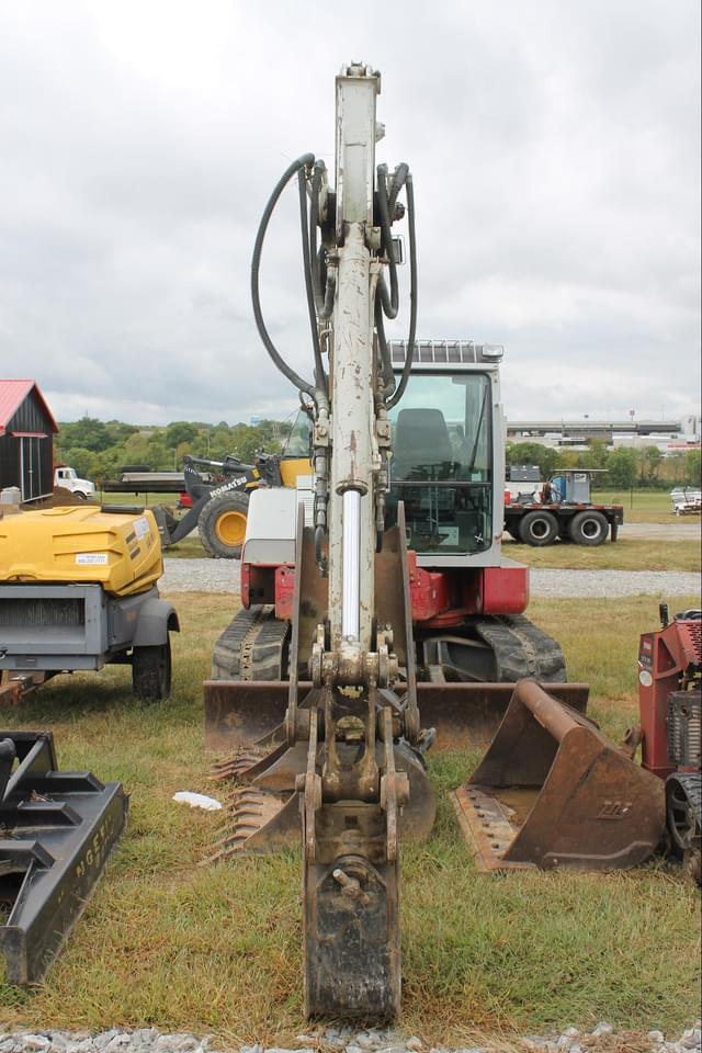 Image of Takeuchi TB180FR equipment image 1