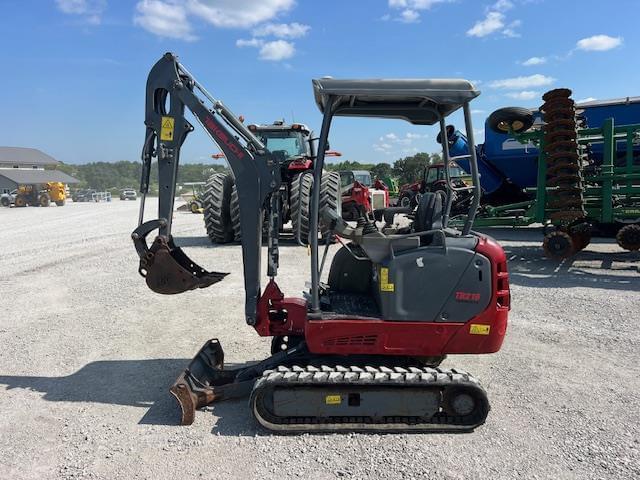 Image of Takeuchi TB216 equipment image 2