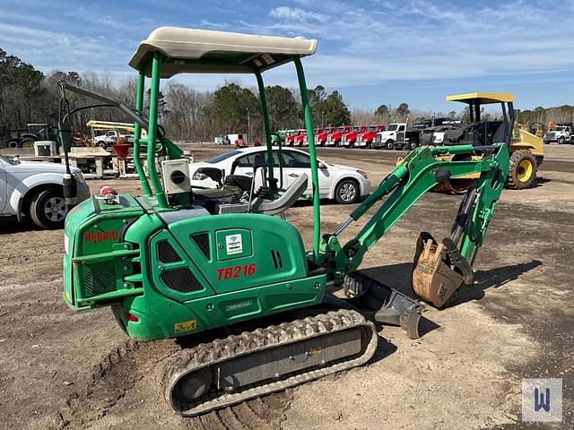Image of Takeuchi TB216 equipment image 2