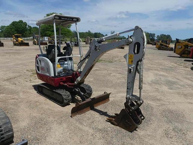 Image of Takeuchi TB216 equipment image 1