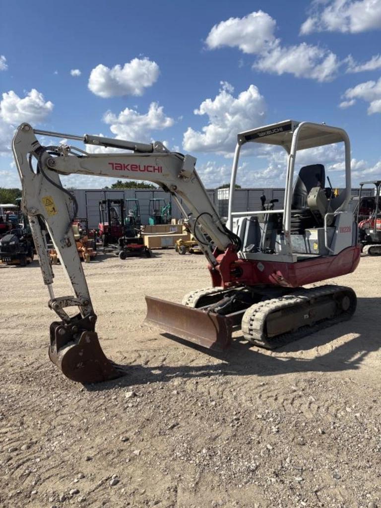Image of Takeuchi TB228 Primary image