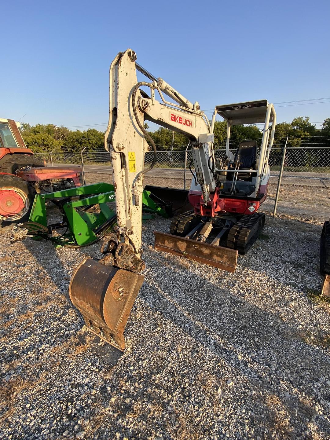 Image of Takeuchi TB230 Primary image