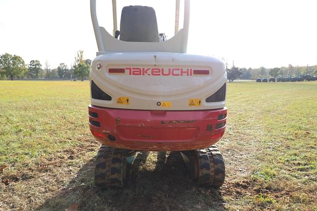 Image of Takeuchi TB230 equipment image 4