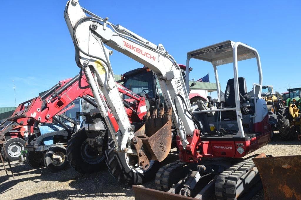 Image of Takeuchi TB230 Primary image