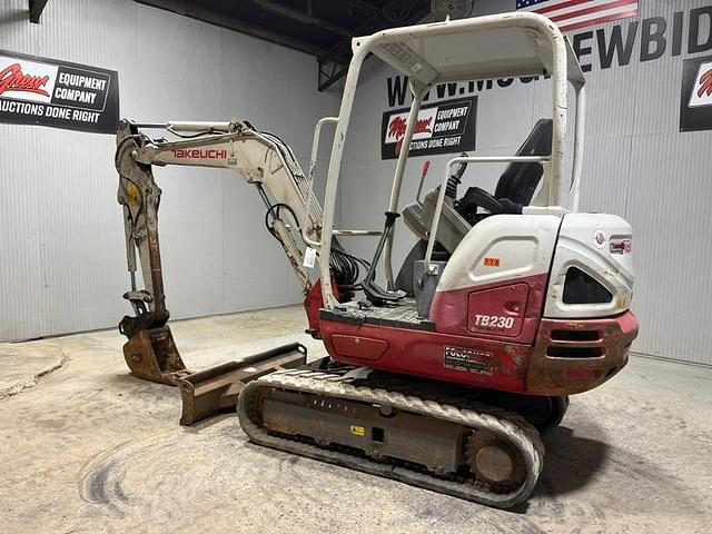 Image of Takeuchi TB230 equipment image 2