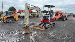 Takeuchi TB230 Image