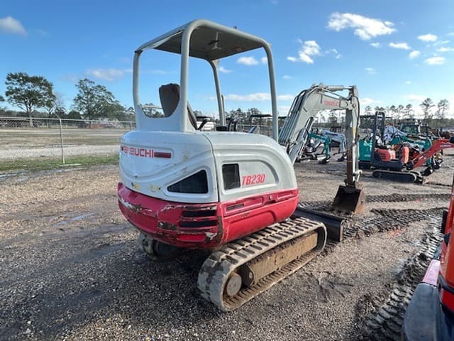 Image of Takeuchi TB230 equipment image 2