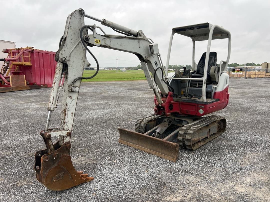 Image of Takeuchi TB230 Primary image