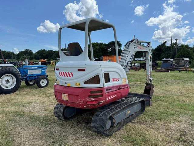Image of Takeuchi TB235-2 equipment image 1