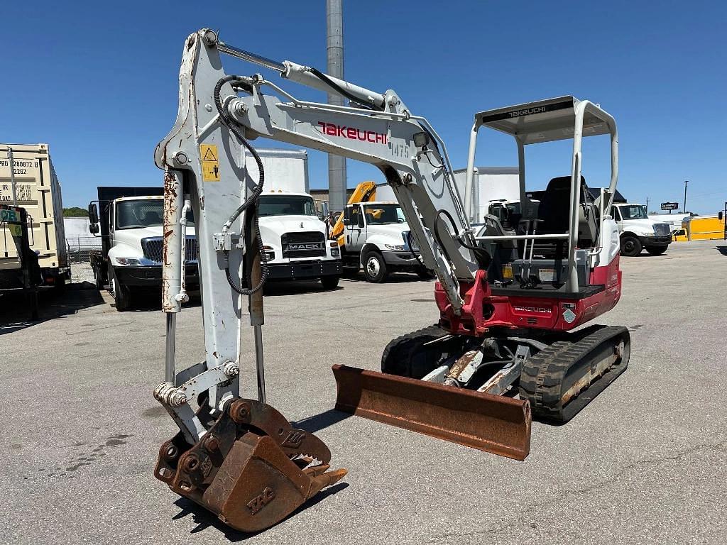 Image of Takeuchi TB235-2 Primary image