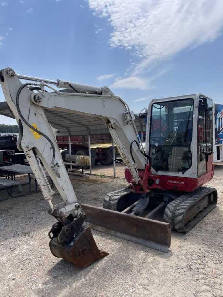 Main image Takeuchi TB240