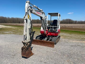 Main image Takeuchi TB240
