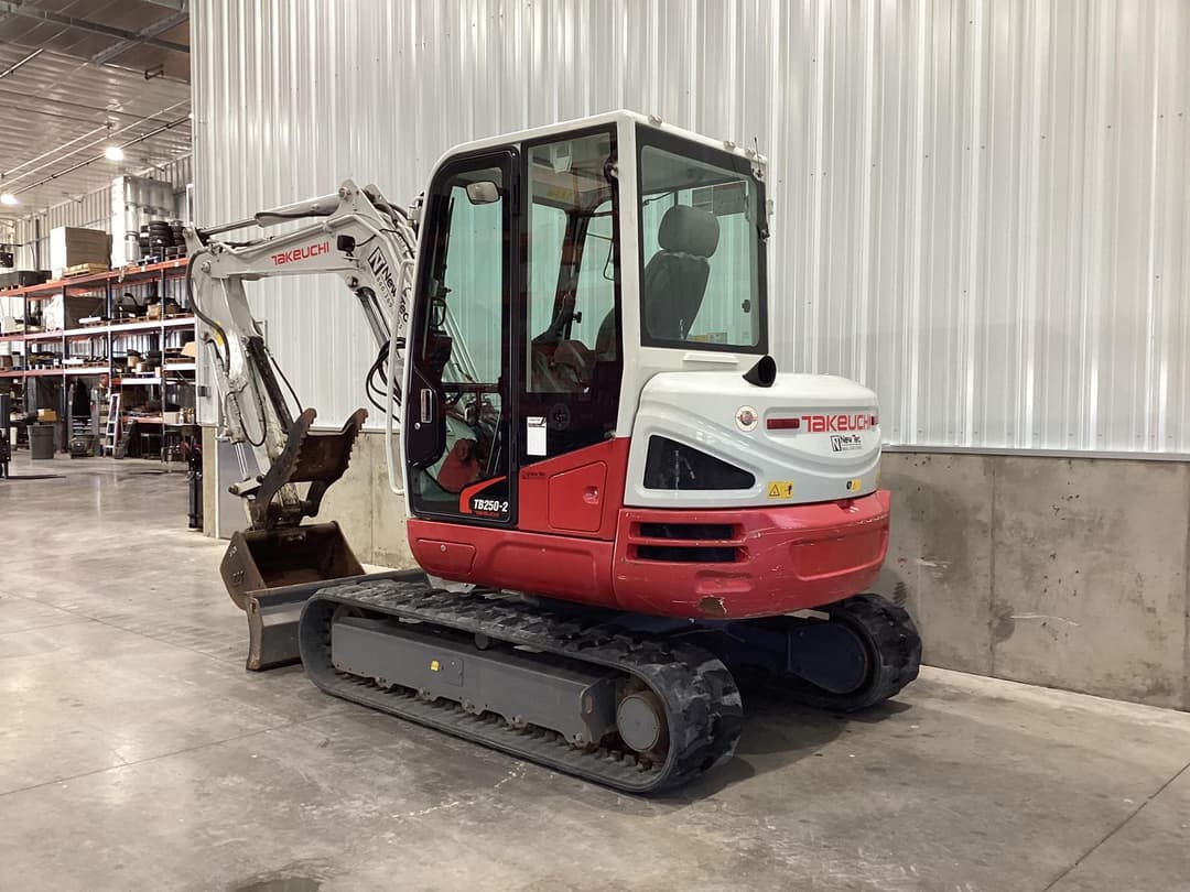 Image of Takeuchi TB250-2 Image 1