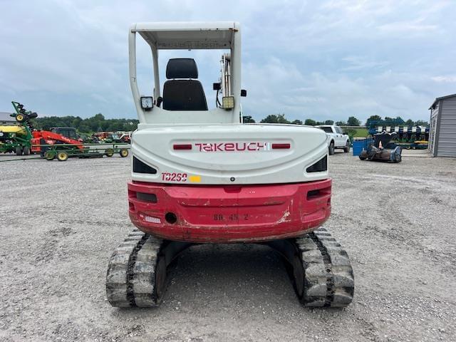 Image of Takeuchi TB260 equipment image 4